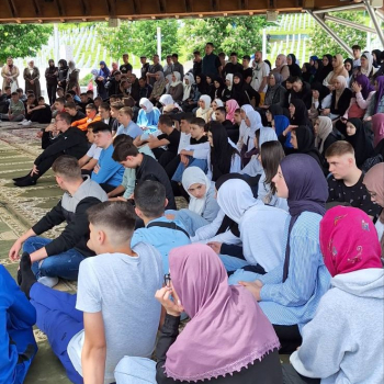 Ilijaški osnovci na edukativnoj posjeti Memorijalnom centru Srebrenica – Potočari