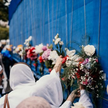 Tužna kolona s tabutima posmrtnih ostataka žrtava genocida u Srebrenici ispraćena iz Ilijaša 