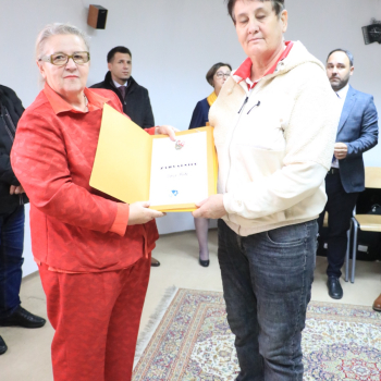 Za Dan državnosti žene borkinje poklonile Ilijašu izložbu 