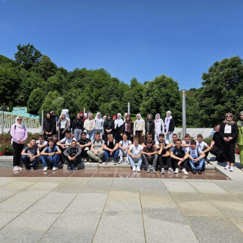 Općina Ilijaš podržala posjetu učenika Memorijalnom centru Srebrenica – Potočari