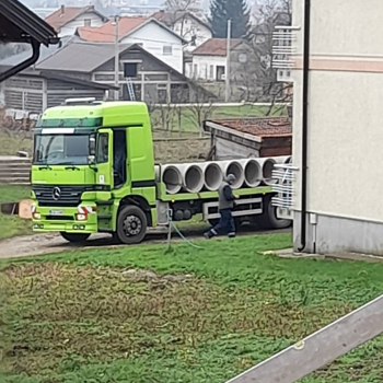 Nastavljeni radovi na uređenju potoka u MZ Ljubinići