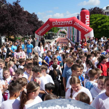  Plamen prijateljstva upaljen u Ilijašu: Dan sporta okupio stotine djece i mladih